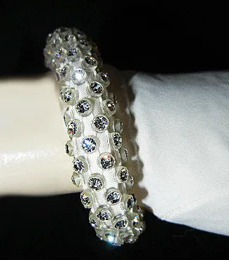 ABSOLUTELY GORGEOUS VINTAGE '50s ELAYNE GLOVES WITH A ROLLED CUFF ENCRUSTED WITH BRILLIANTLY SPARKLING RHINESTONE