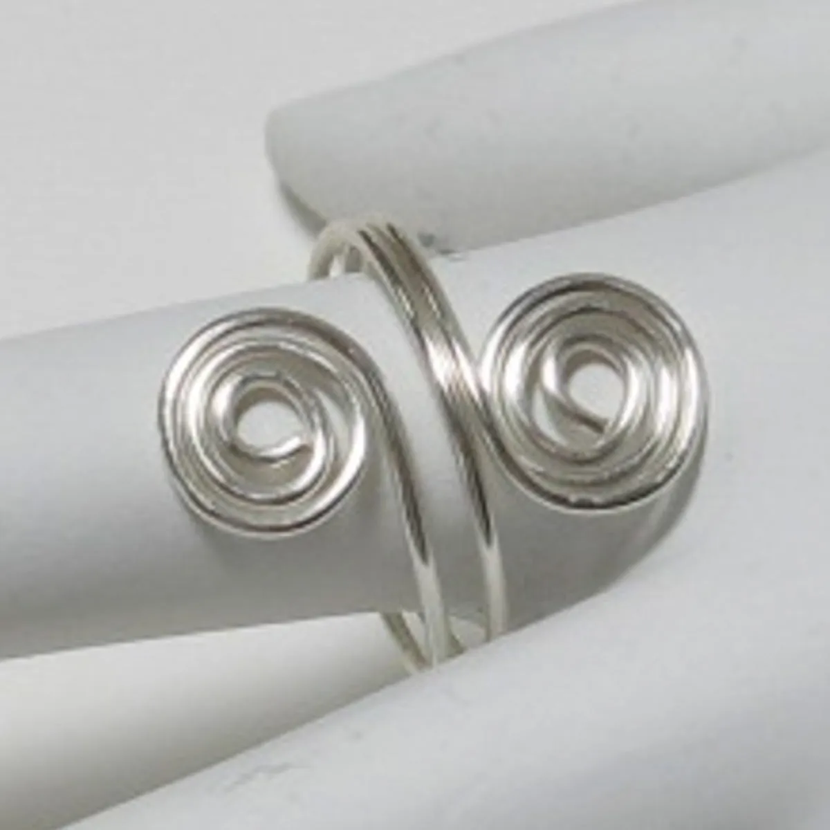 Double Spirals Adjustable Wire Ring