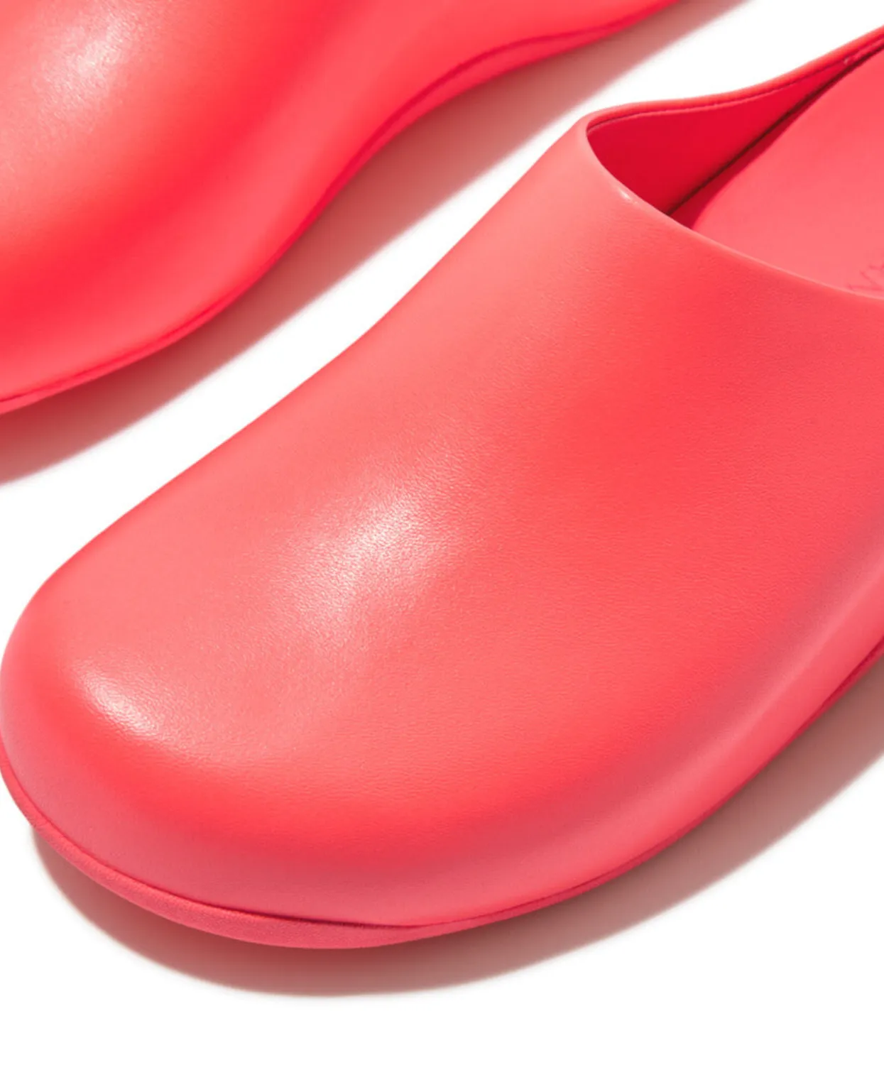 Fitflop Shuv x Roksanda Leather Clog Fluro Pink