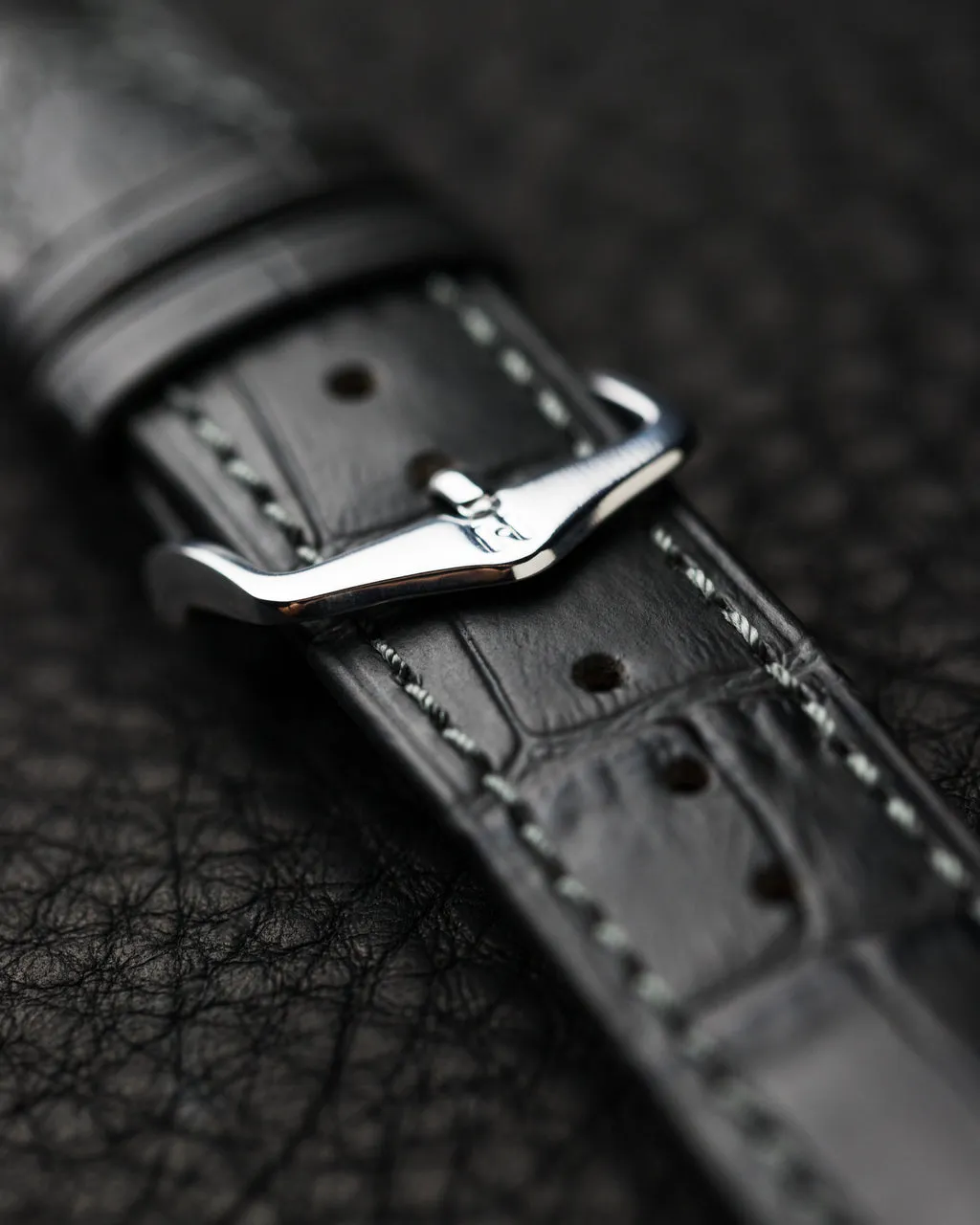 NQR HIRSCH DUKE Alligator Embossed Watch Strap  010 28 NQ